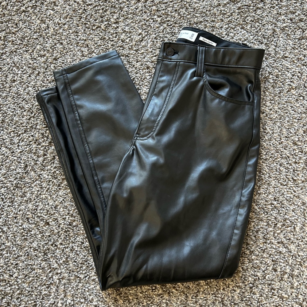 Abercrombie Vegan Leather Curve Love Skinny Pant size 30
